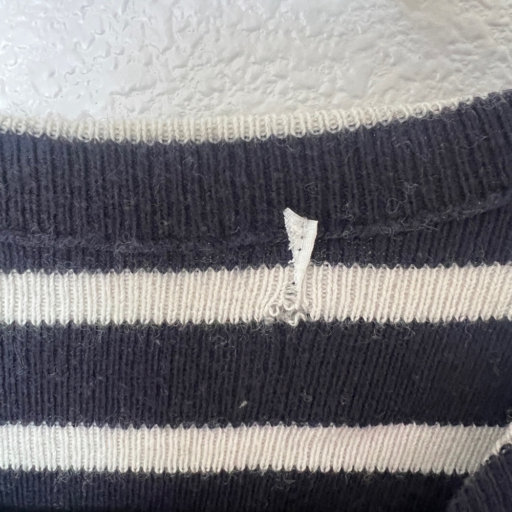 Comme Des Garçons Play Striped Knit - Picture 2 of 2